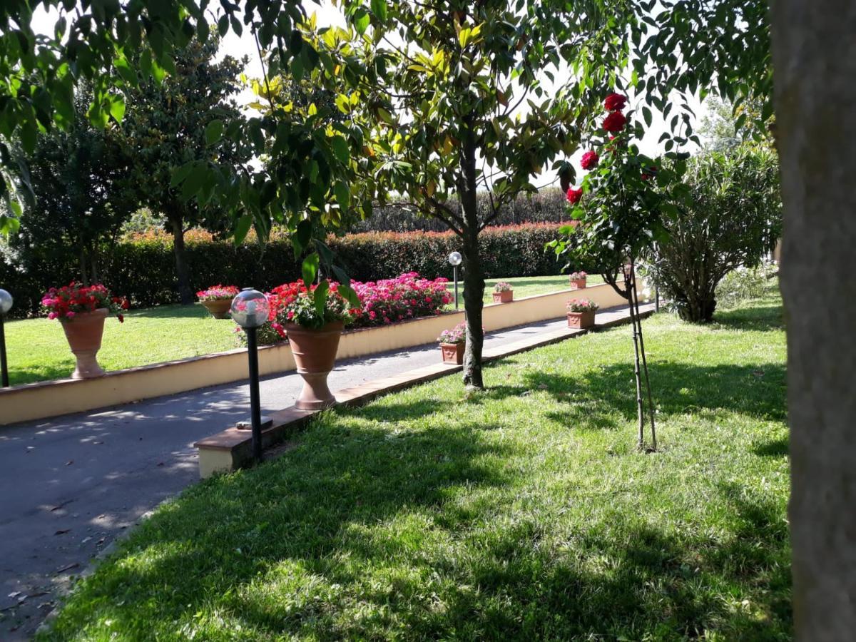 Villa Monica Pistoia Exteriör bild